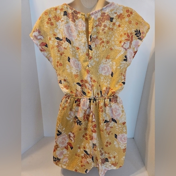 As U Wish Floral Romper Size XS Floral pattern Yellow Black & orange summer 1pc - Picture 8 of 13
